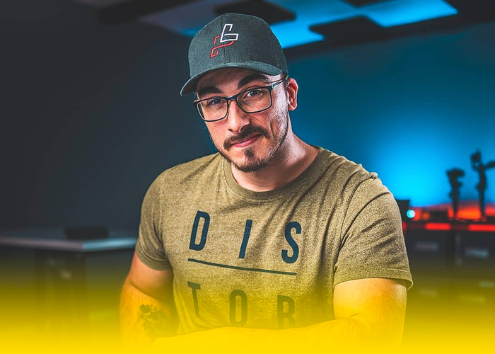 This Videographer Is Having a Blast With Wiral LITE